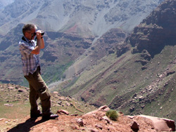 Birding the road to Ouka�meden � 2007 Lisa Ketchen