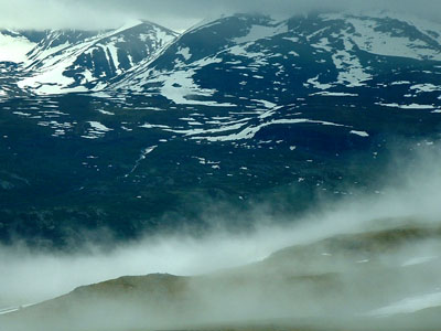 Radiation Fog Njulla, Abisko National Park, Sweden � 5 July 2004 � 2339h � 2006 Fraser Simpson