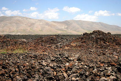Serpmetas lava fields � 2008 Fraser Simpson
