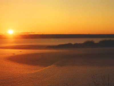 Sunset over  North Craig Reservoir, Ayrshire, Scotland � 30 December 1995 � 1995 Fraser Simpson